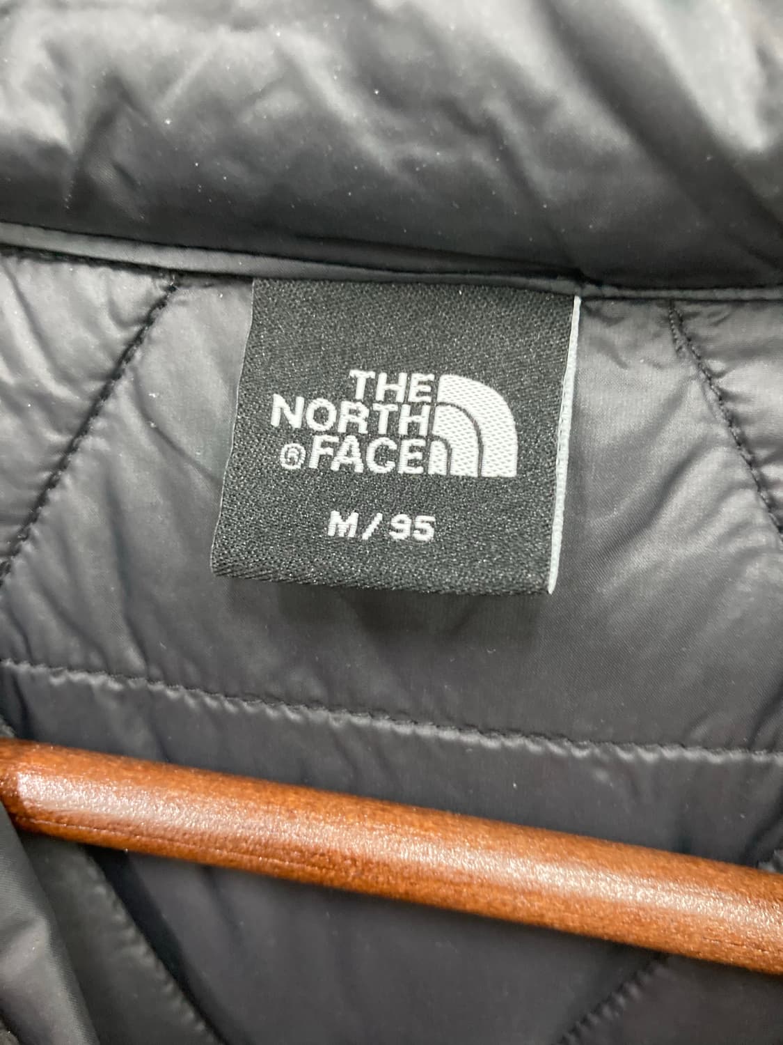 노스페이스 경량패딩 상품이미지3