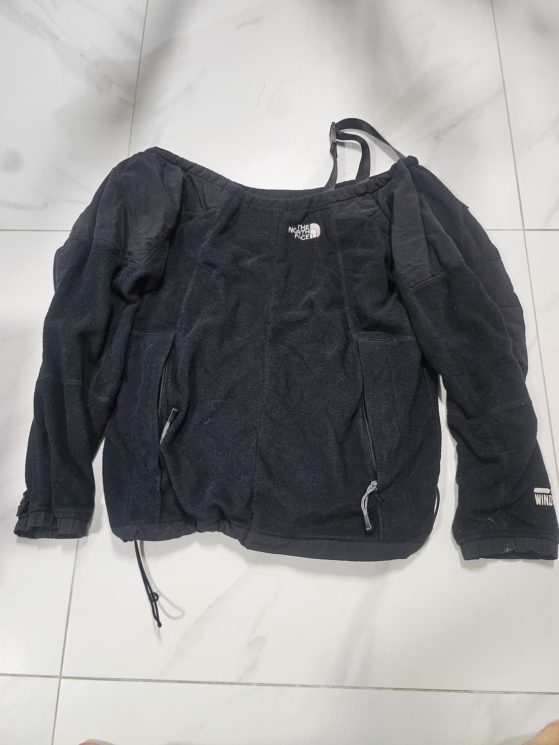 피린 노스페이스 리폼 오프숄더맨투맨 상품이미지1