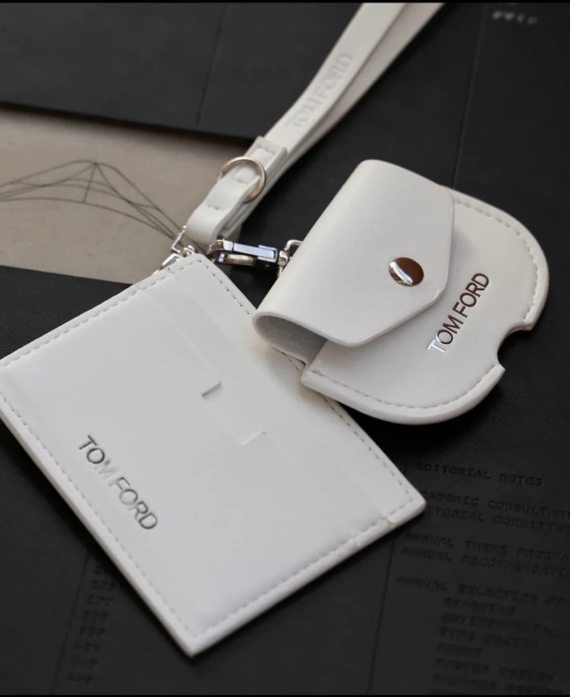 톰포드 에어팟 프로 케이스 & 카드지갑 세트 상품이미지1