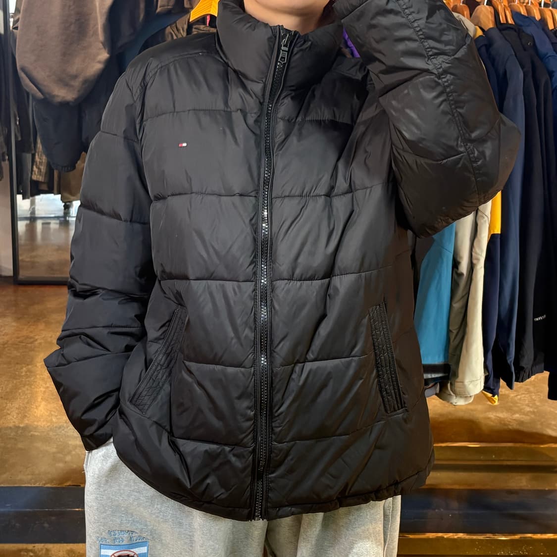 타미힐피거 블랙 패딩 상품이미지1