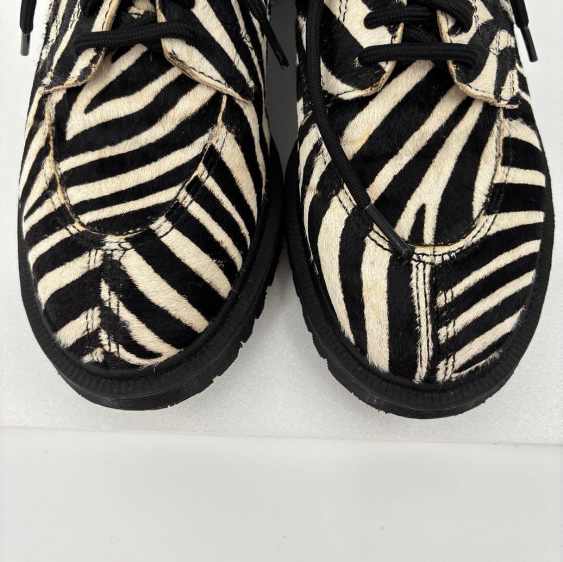 Dr. Martens x Supreme 2046 Zebra 상품이미지4