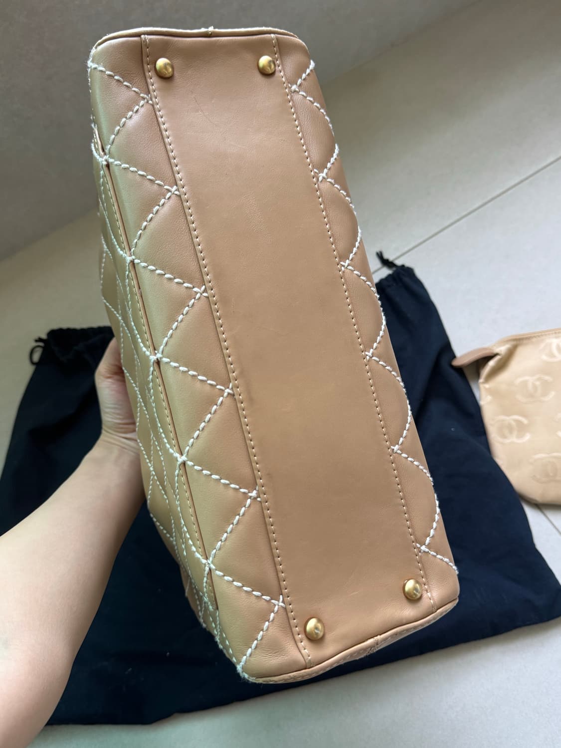 샤넬 와일드 스티치 토트백 상품이미지5
