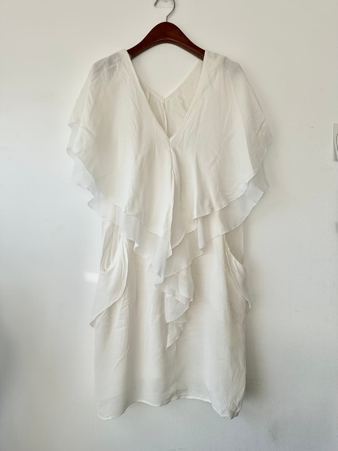 오프화이트 쉬폰 드레스  상품이미지1