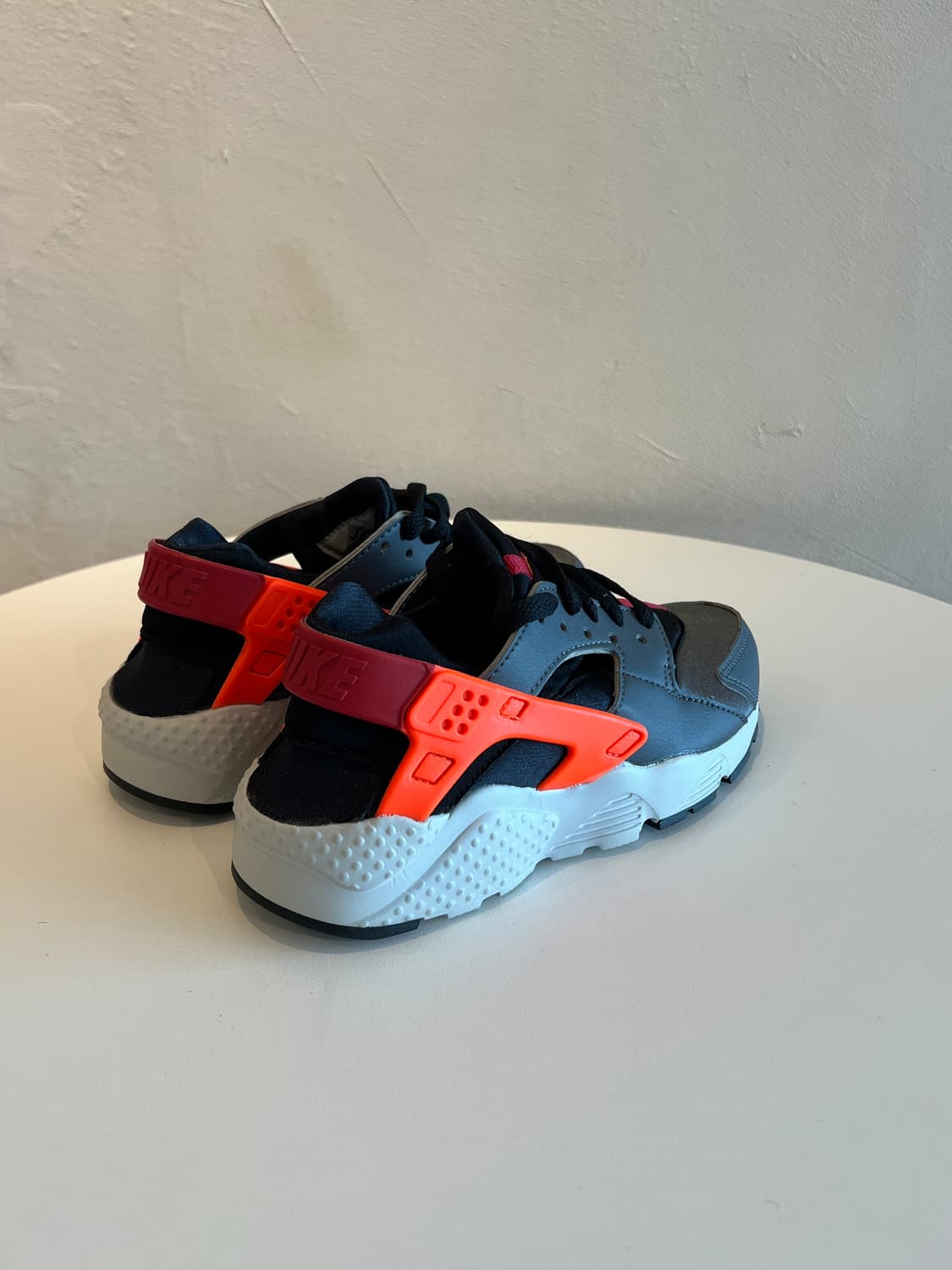 (225) 나이키 에어 허라취 런 (GS) '다크 그레이 상품이미지2