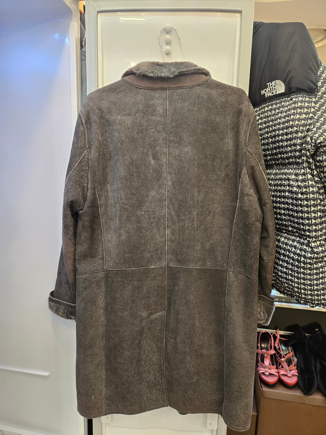 캠브리지 멤버스 (Cambridge Members) / 리얼 무스탕 코트 상품이미지2