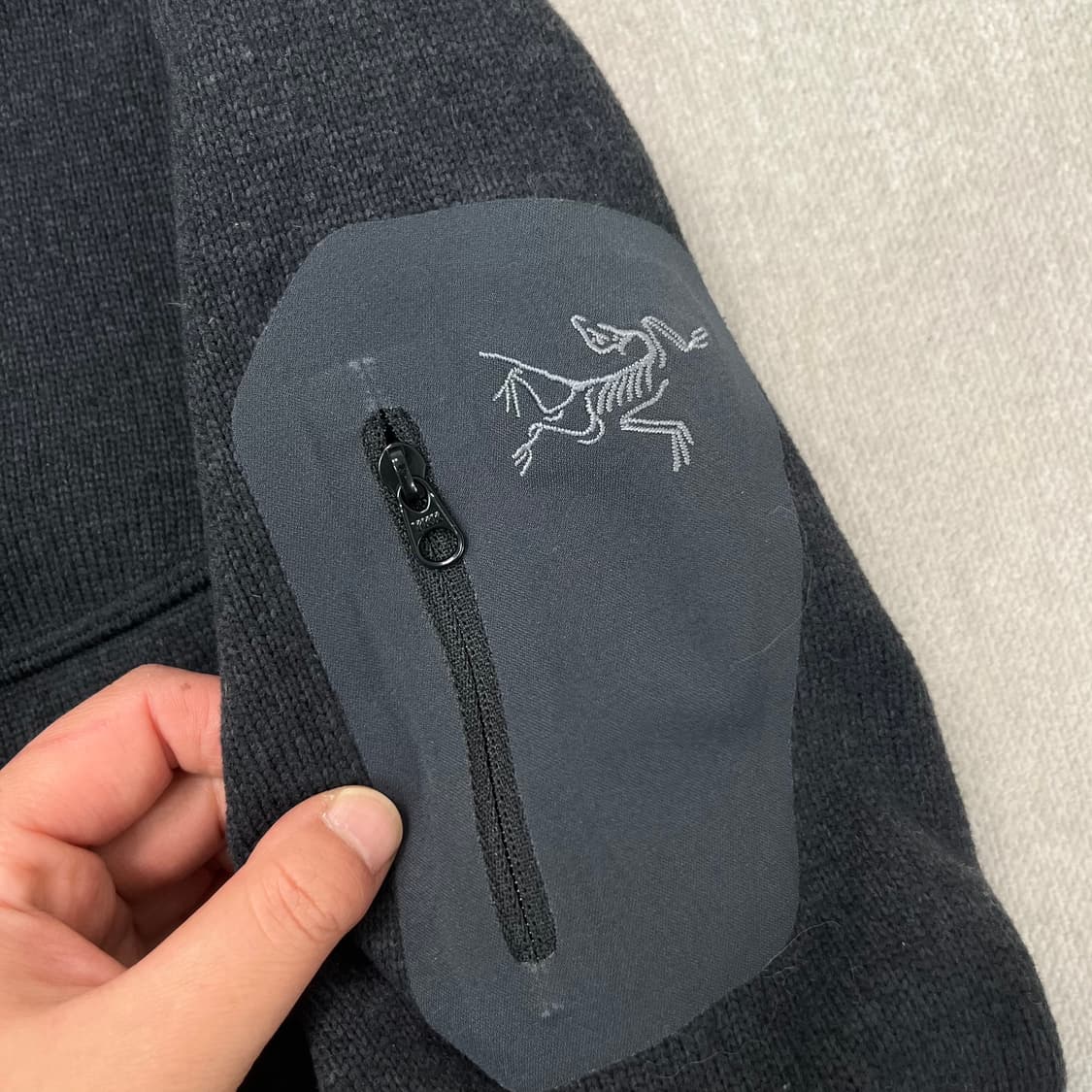 W 95 아크테릭스 니트집업 상품이미지3