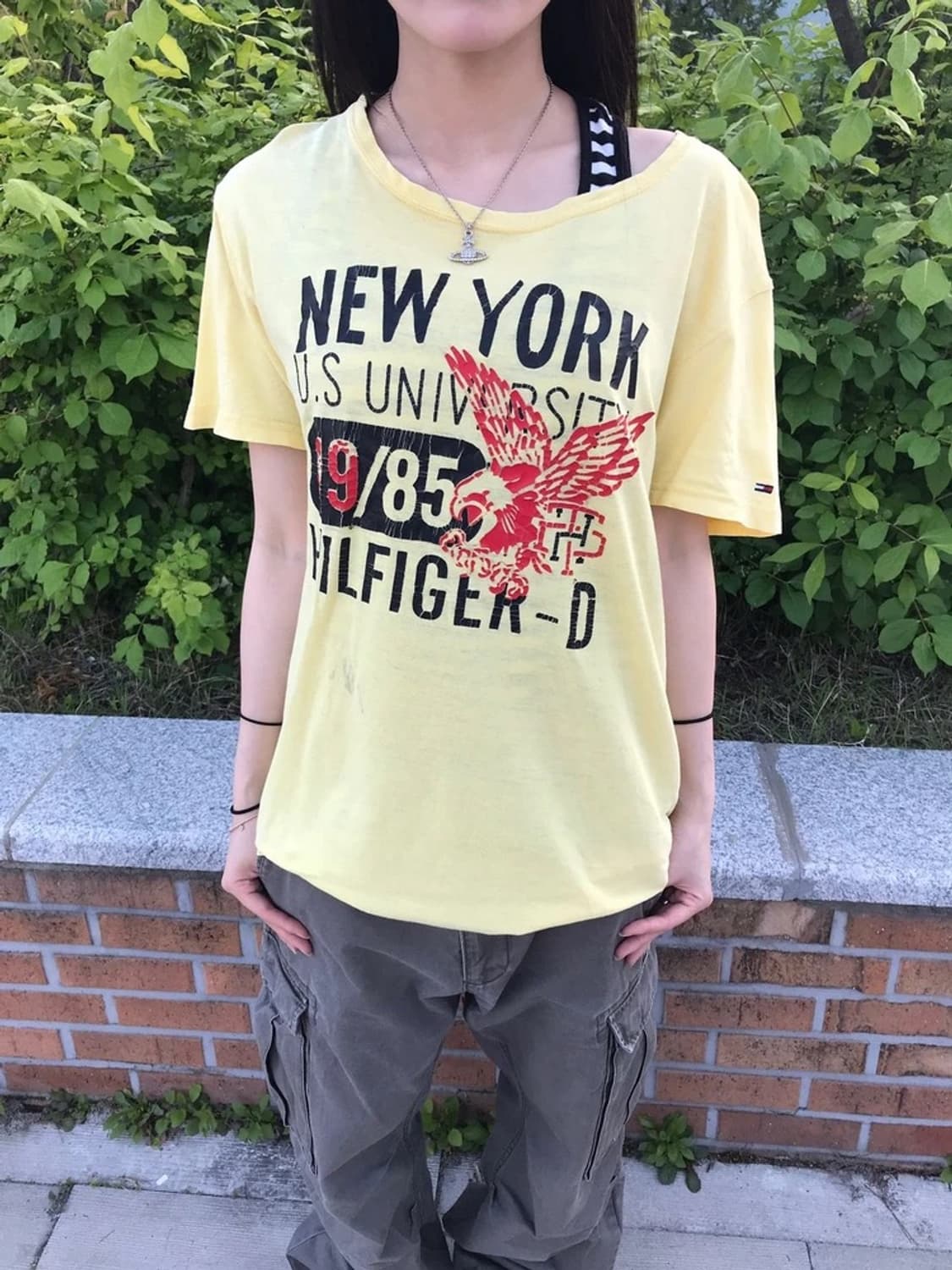 Tommy Hilfiger Yellow Graphic Tee 상품이미지2