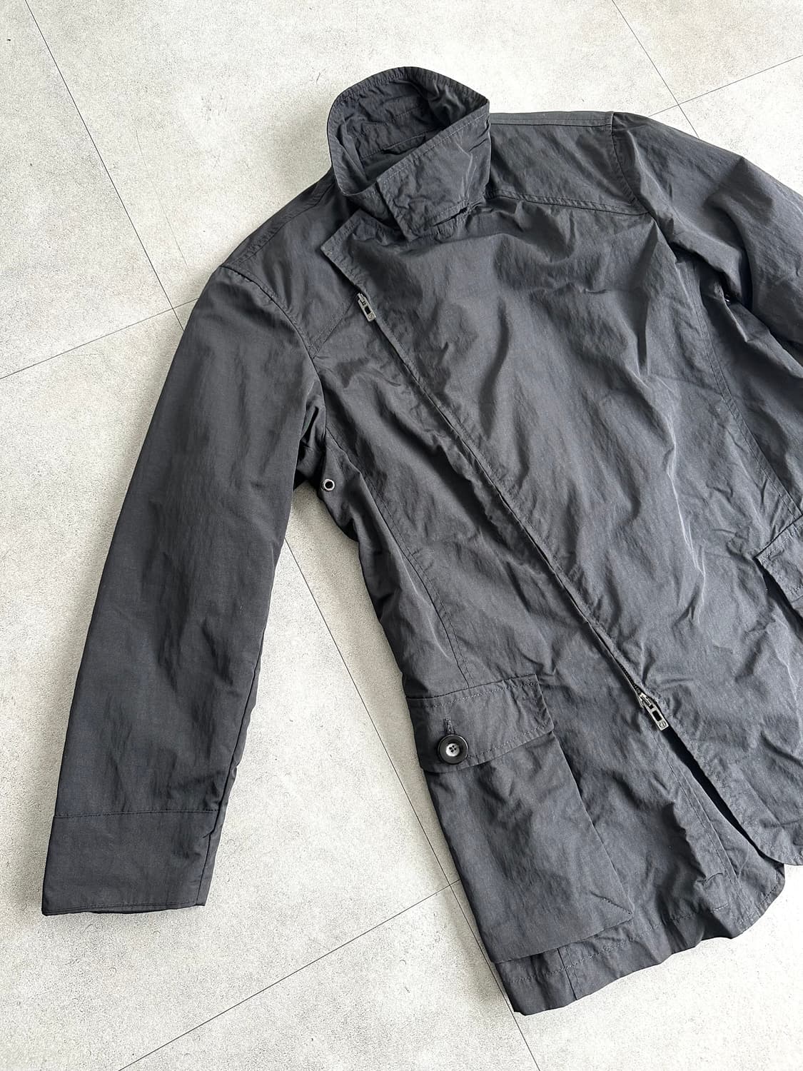 조르지오 알마니 아카이브 하이넥 왁스코팅 테크 자켓 상품이미지2