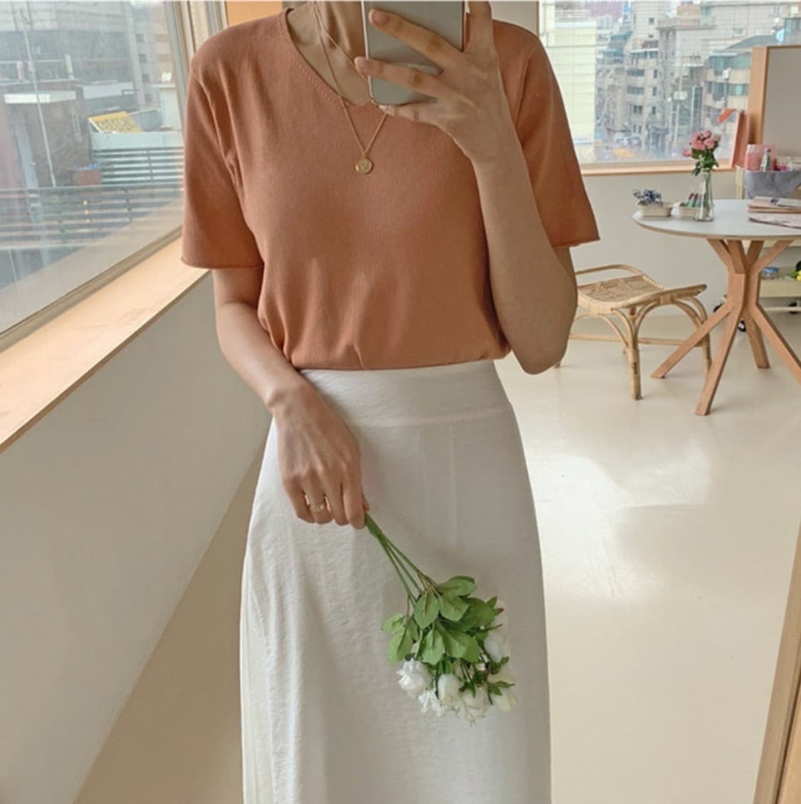 브이넥 반팔 티셔츠 상품이미지1