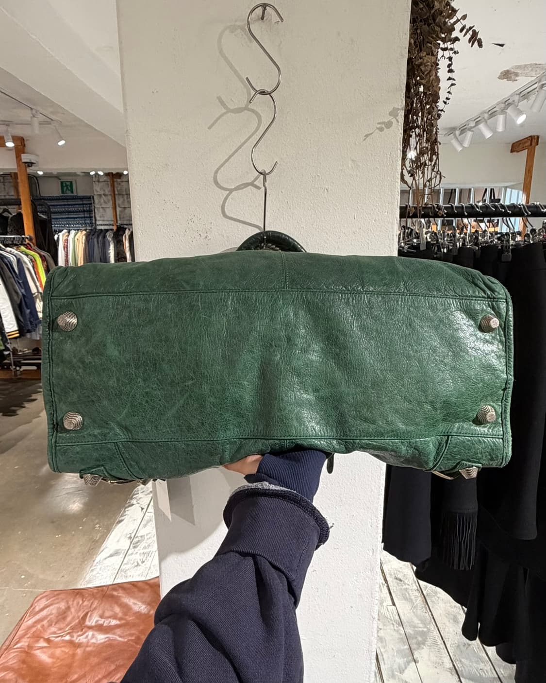 발렌시아가 그린 자이언트 워크 빅 모터백 상품이미지6