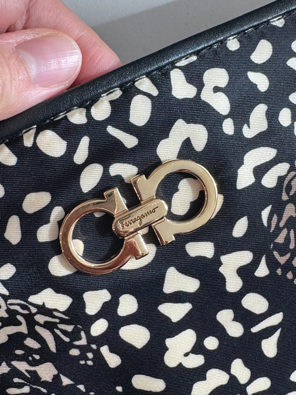 페라가모 간치니 레오파드 숄더 토트백 상품이미지2