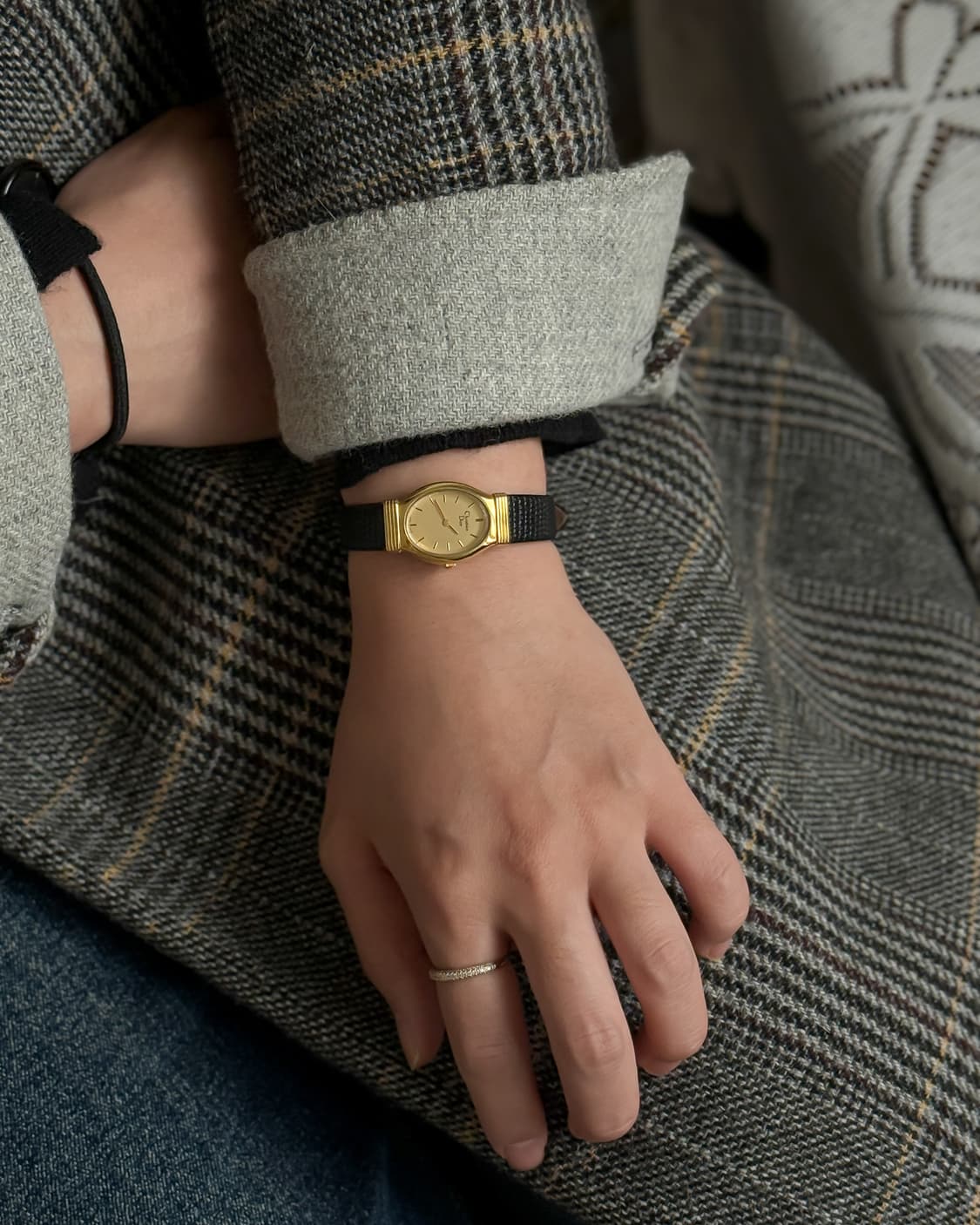 디올 오벌 라운드 시계 상품이미지4