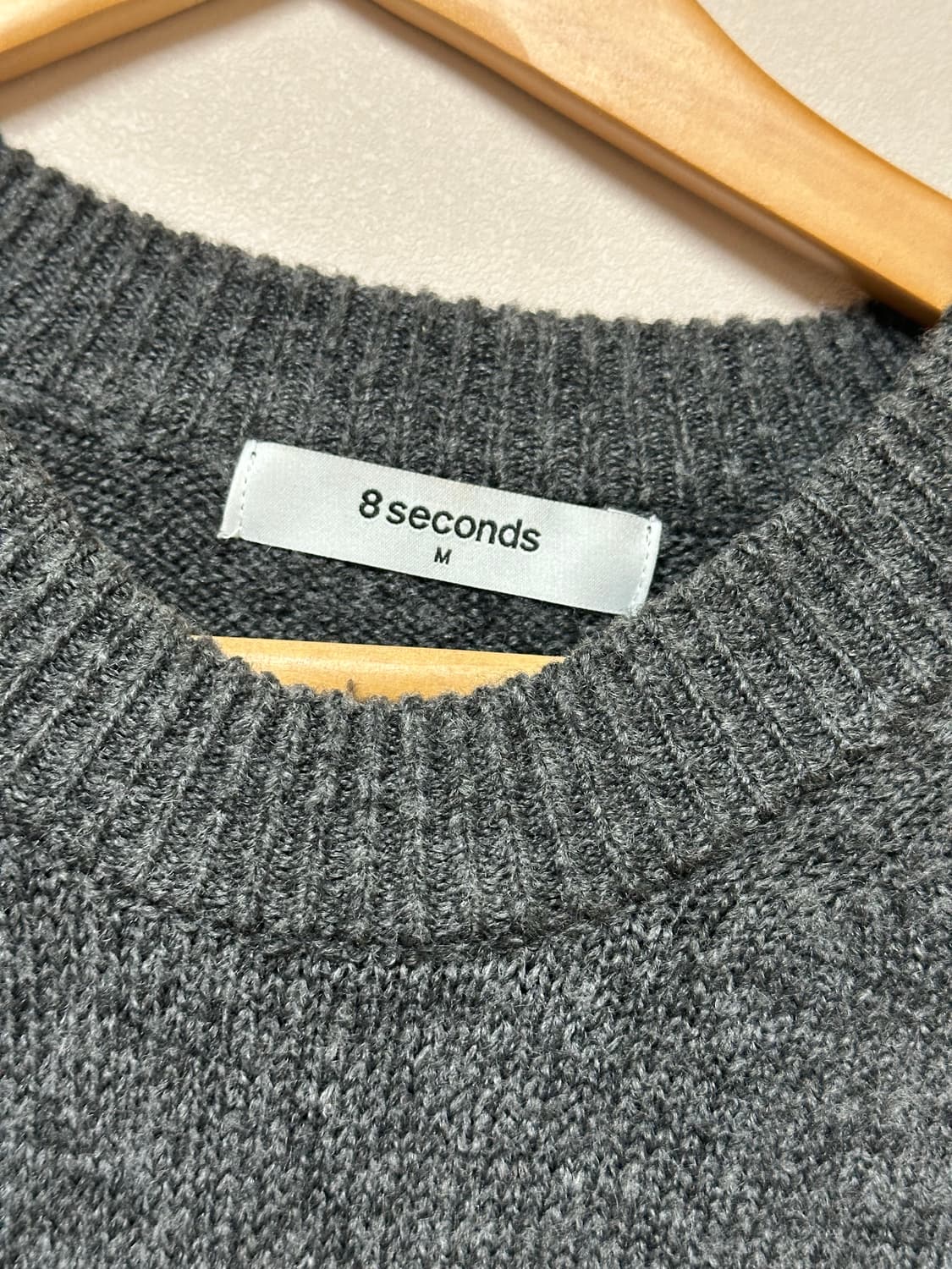 8세컨즈 니트 상품이미지2