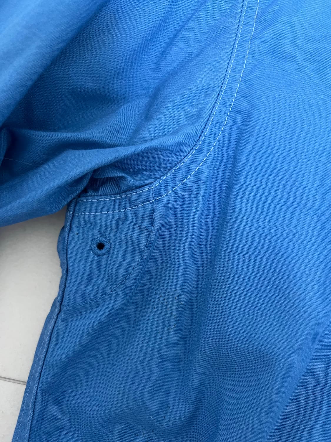 유니클로 바람막이 블루 상품이미지3