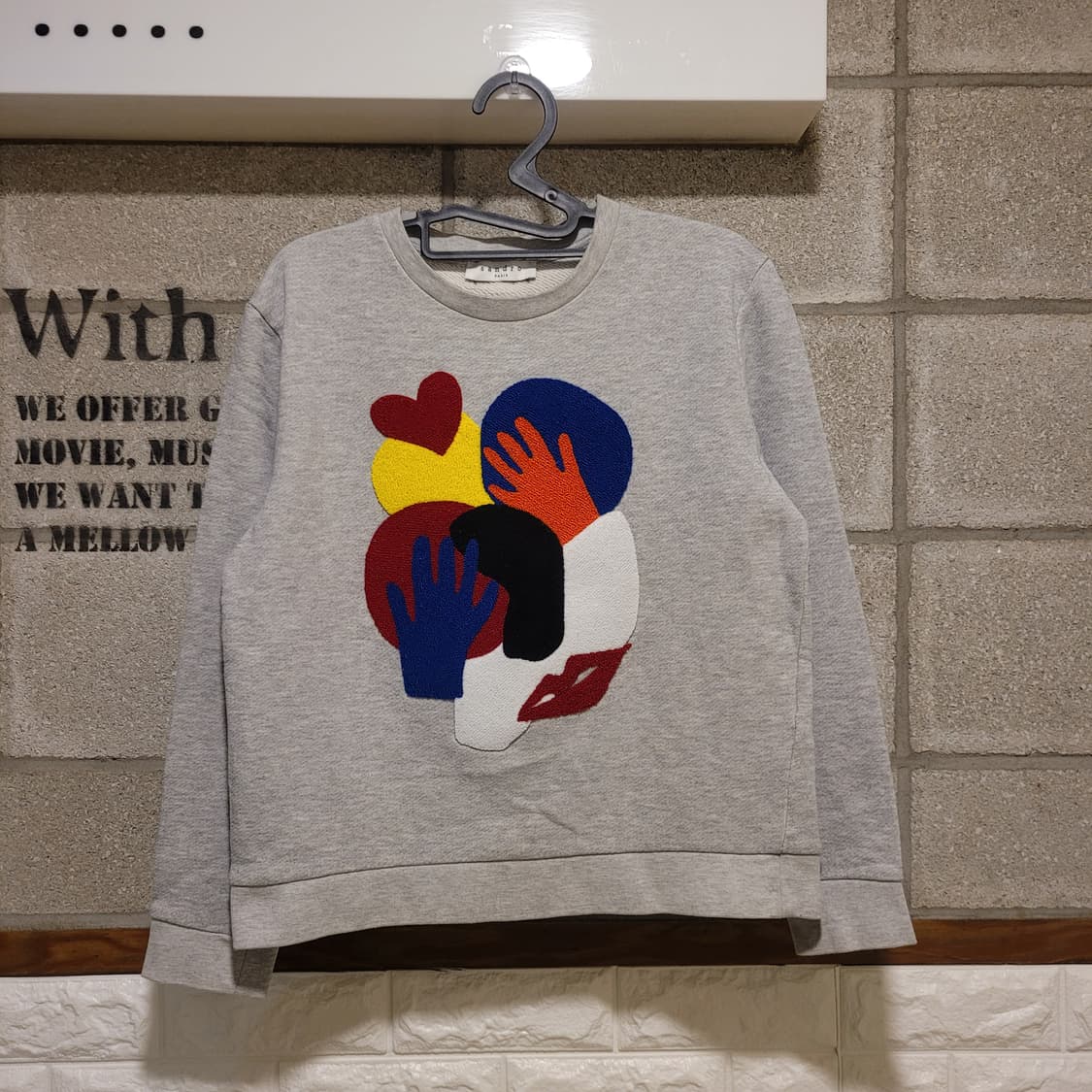 산드로 그래픽 자수 맨투맨 1 상품이미지1