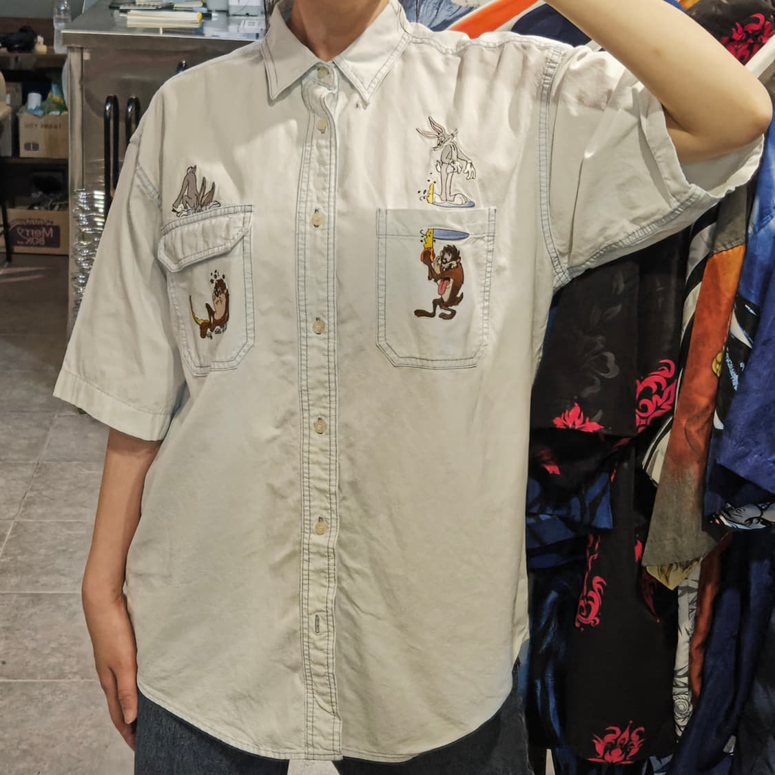 [NO.9] 워너브로스 루니툰 화이트 데님 반팔 셔츠 상품이미지2