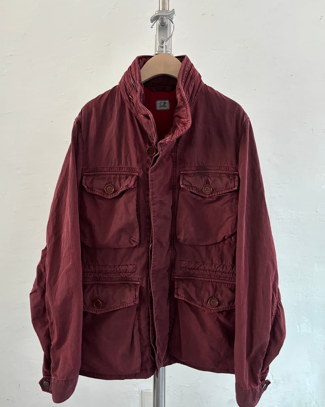 C.P. Company 씨피컴퍼니 버건디 컬러 멀티 포켓 후드 자켓 상품이미지1