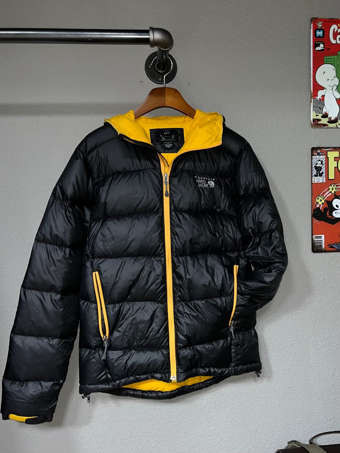 마운틴하드웨어 배색 패딩 상품이미지1