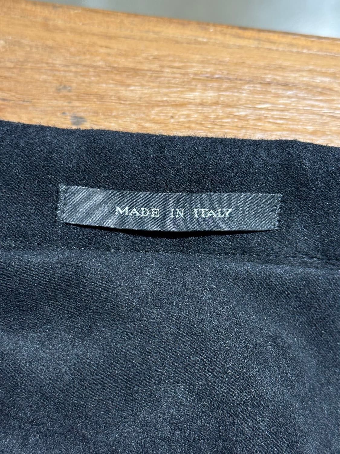 엠포리오 아르마니 블랙 비스코스 혼방 자켓 상품이미지7