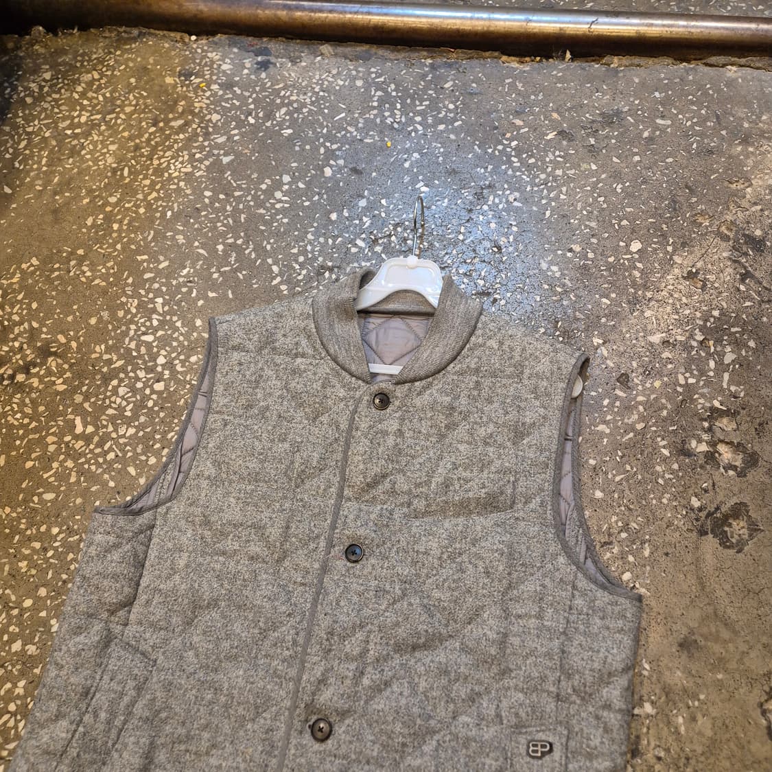 105(착샷잇음) 빈폴 그레이 퀼팅패턴 울조끼 상품이미지10