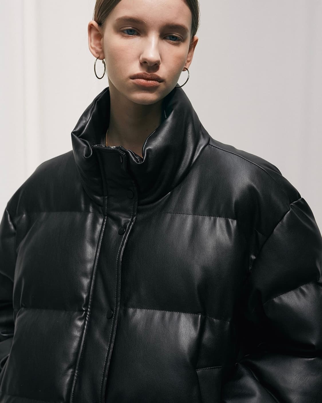 닉앤니콜 SENSUAL LEATHER SHORT PADDING 상품이미지5