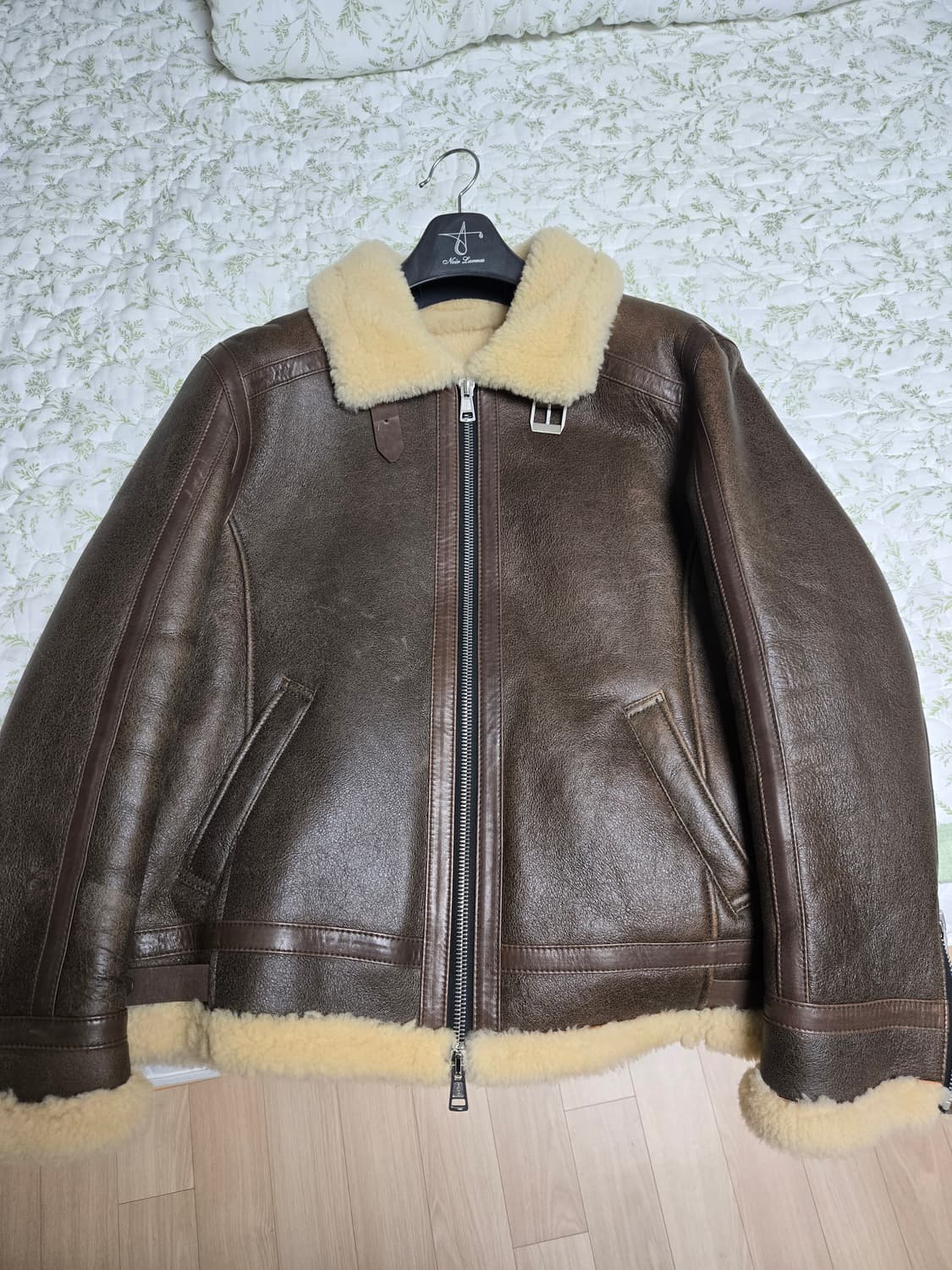 느와르라르메스 양가죽 무스탕 상품이미지1