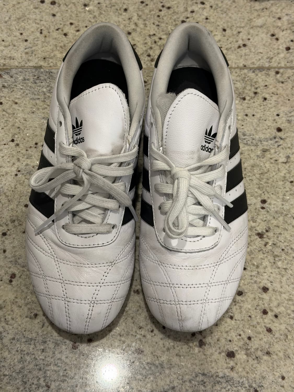 아디다스 230 상품이미지1