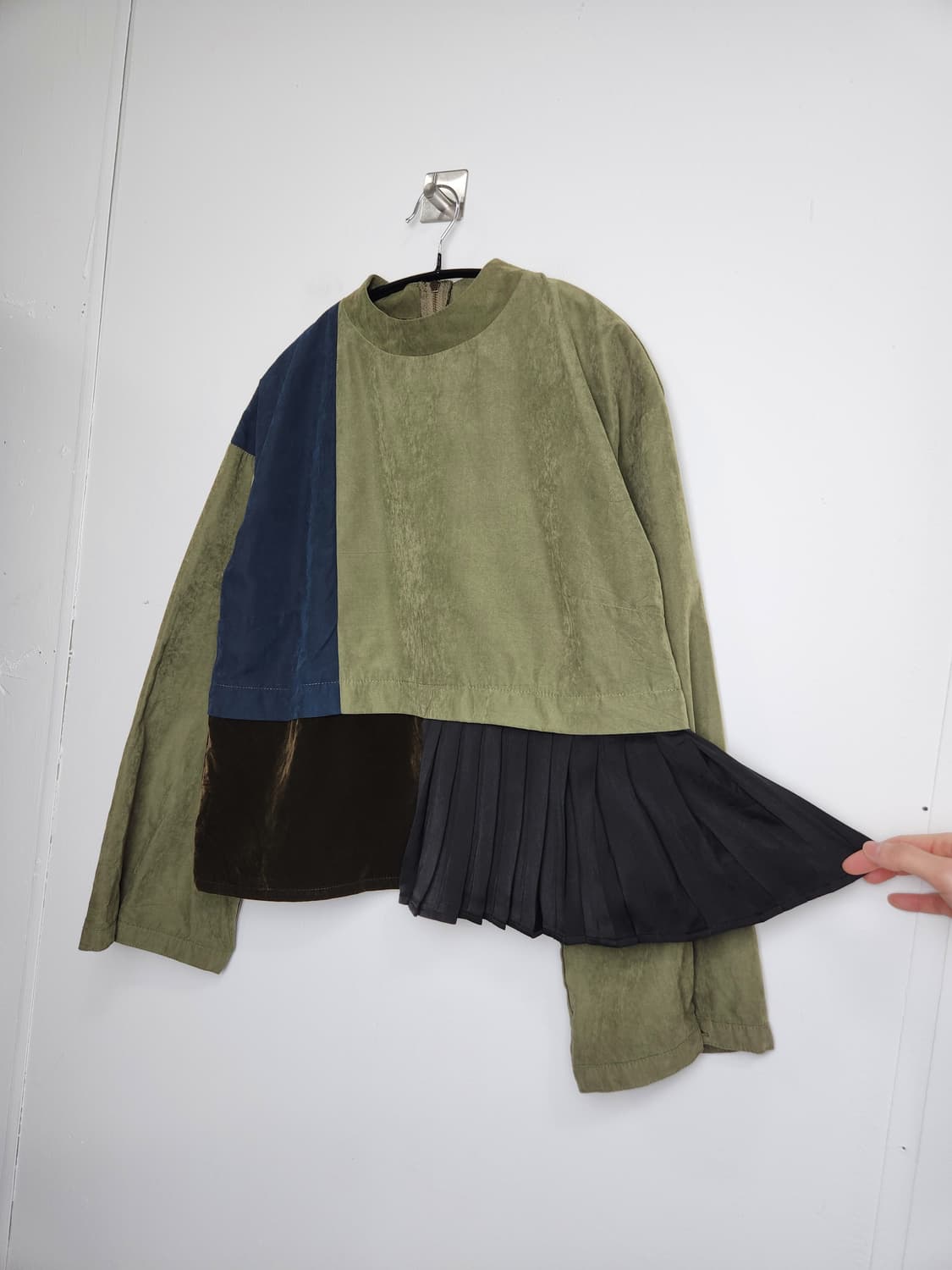 레이어드 플리츠 블라우스 상품이미지8