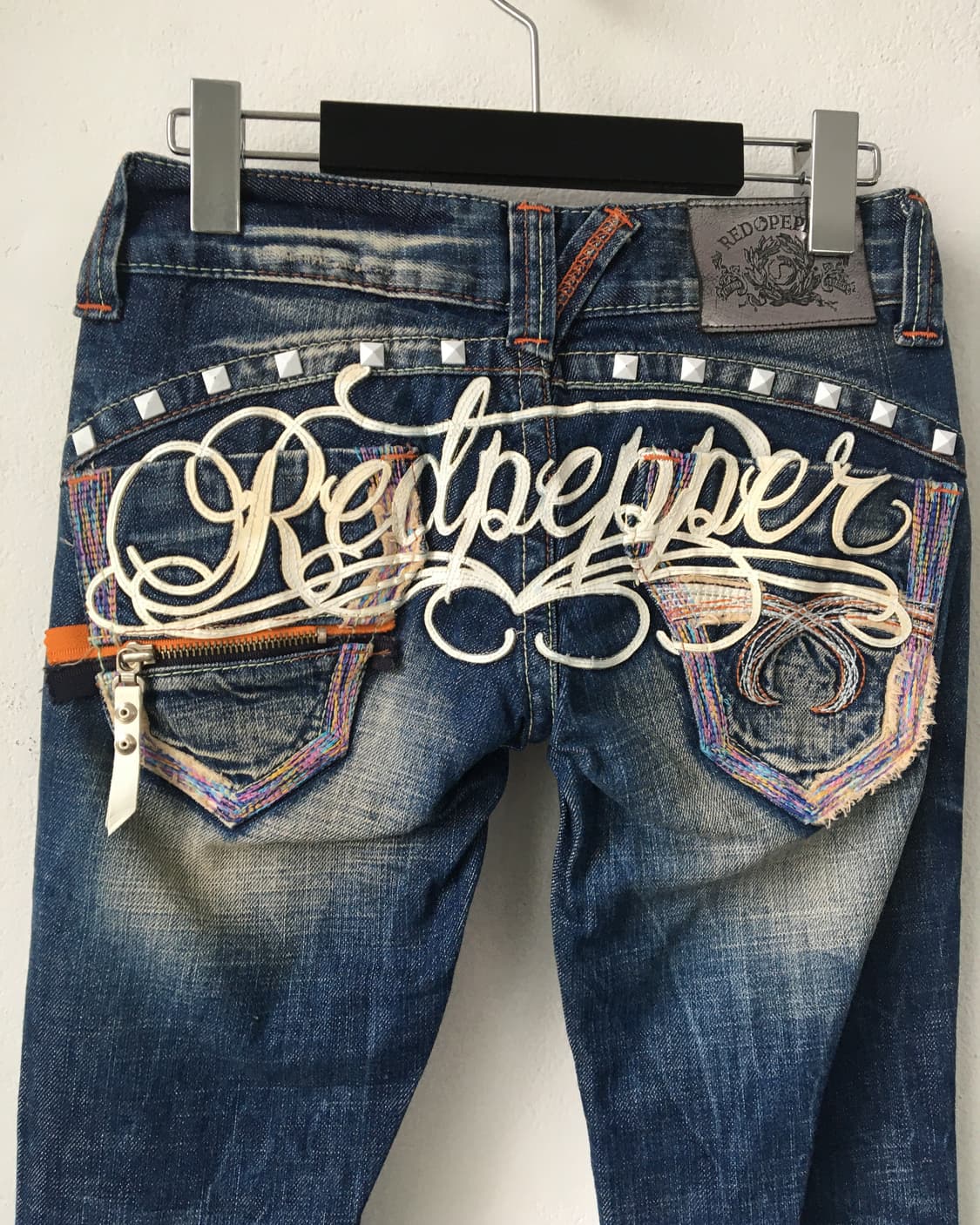 Red pepper back patch point denim pants 상품이미지3