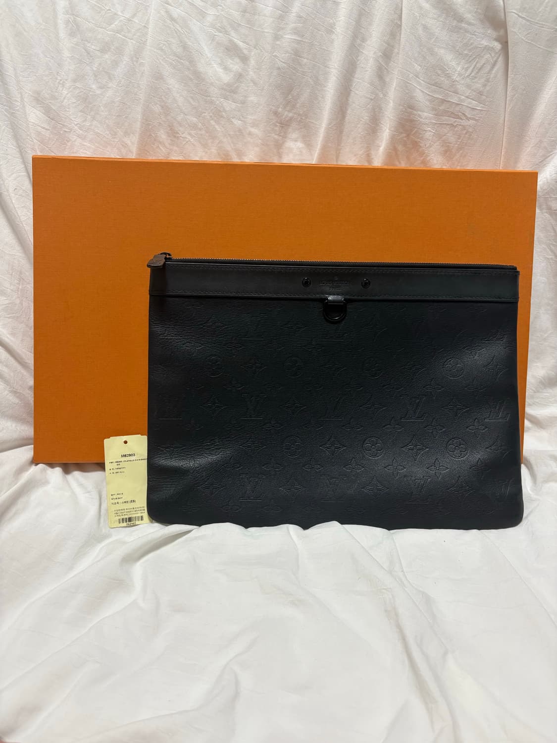 [새해특가/정품] 루이비통 포쉐트 모노그램 섀도우 클러치 상품이미지1