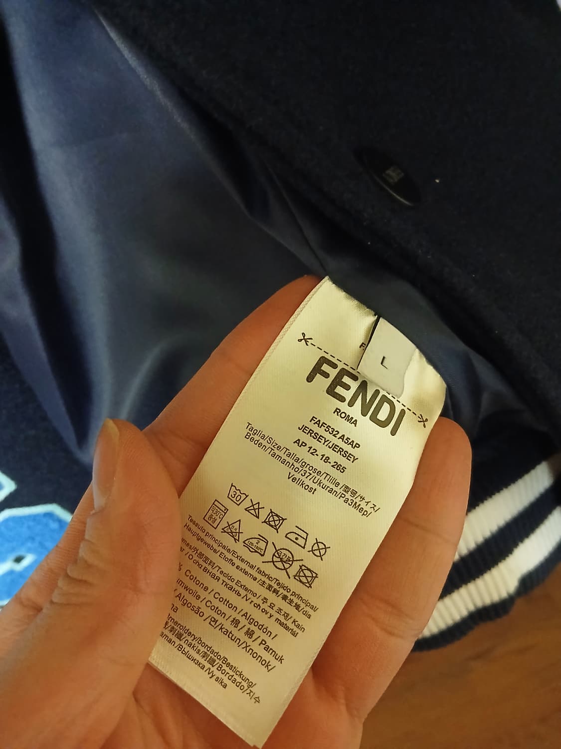 펜디 야구점퍼(L사이즈) 상품이미지4