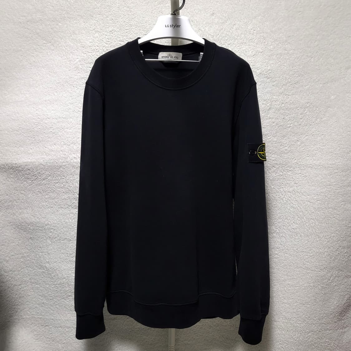 [정품] XL / 22FW 스톤아일랜드 맨투맨 블랙 상품이미지1