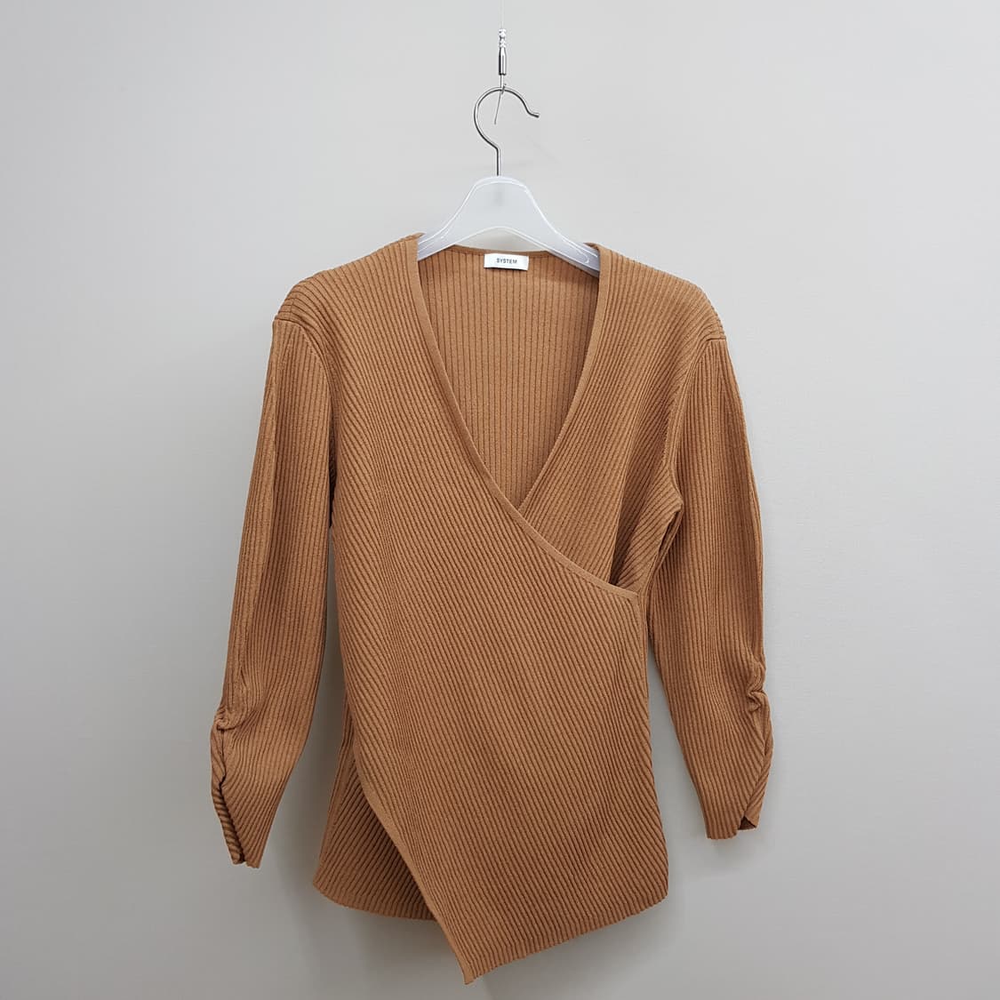 한섬 시스템 2021 브이랩 카멜 리브 니트 F사이즈 상품이미지1