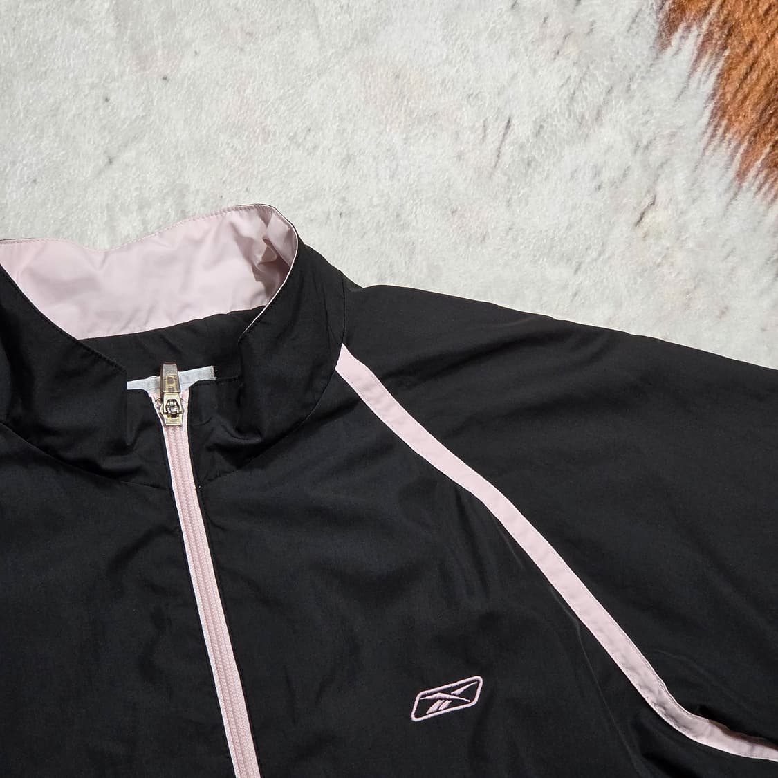 리복 블랙 바람막이 상품이미지2