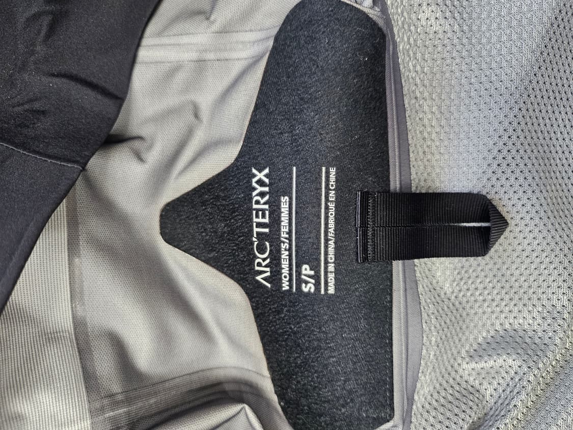 아크테릭스 세랄 플리츠 롱 코트 여성용 s 상품이미지5