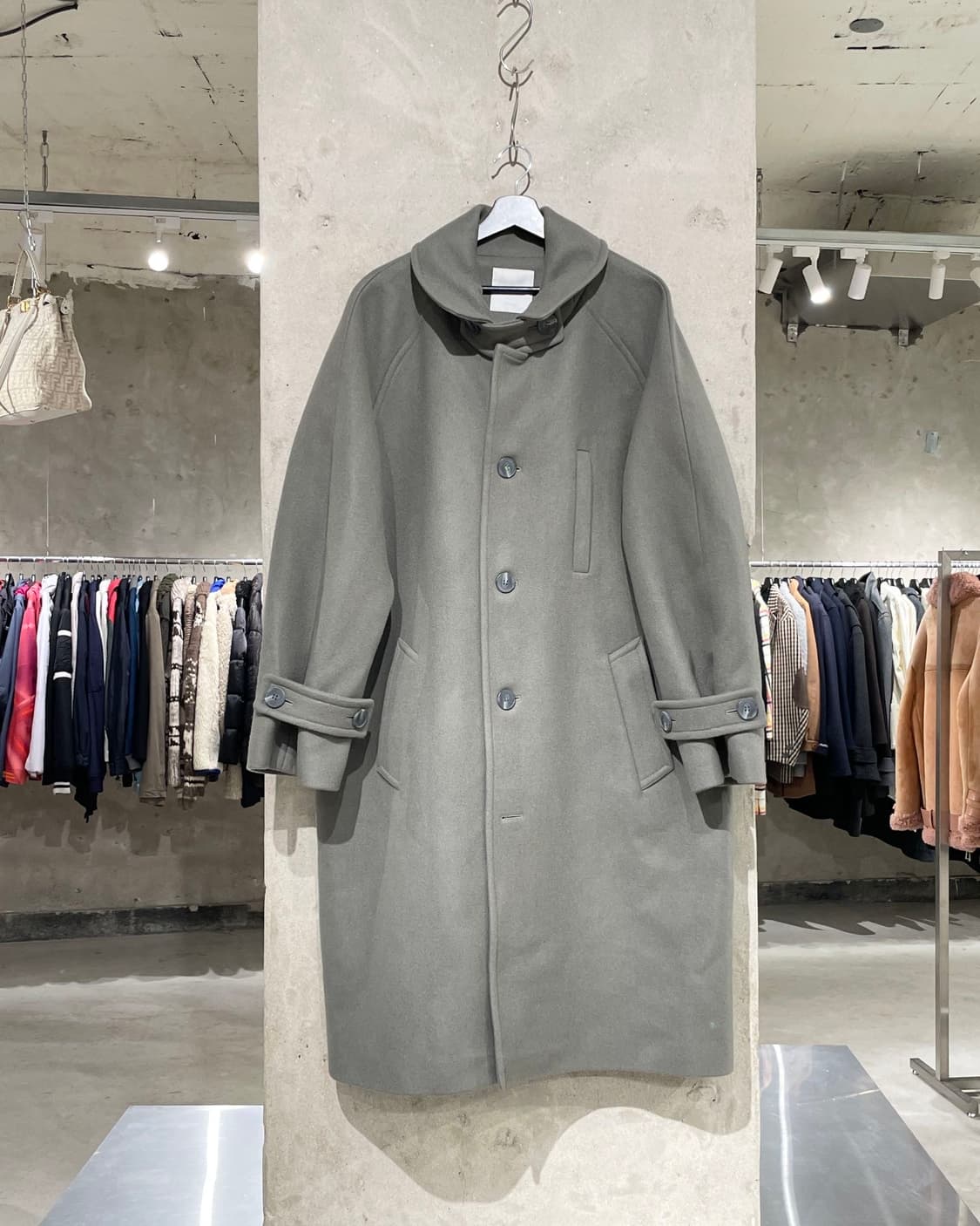언더마이카 21F/W 마제인 멀티 버튼 오버사이즈 울 코트 상품이미지1