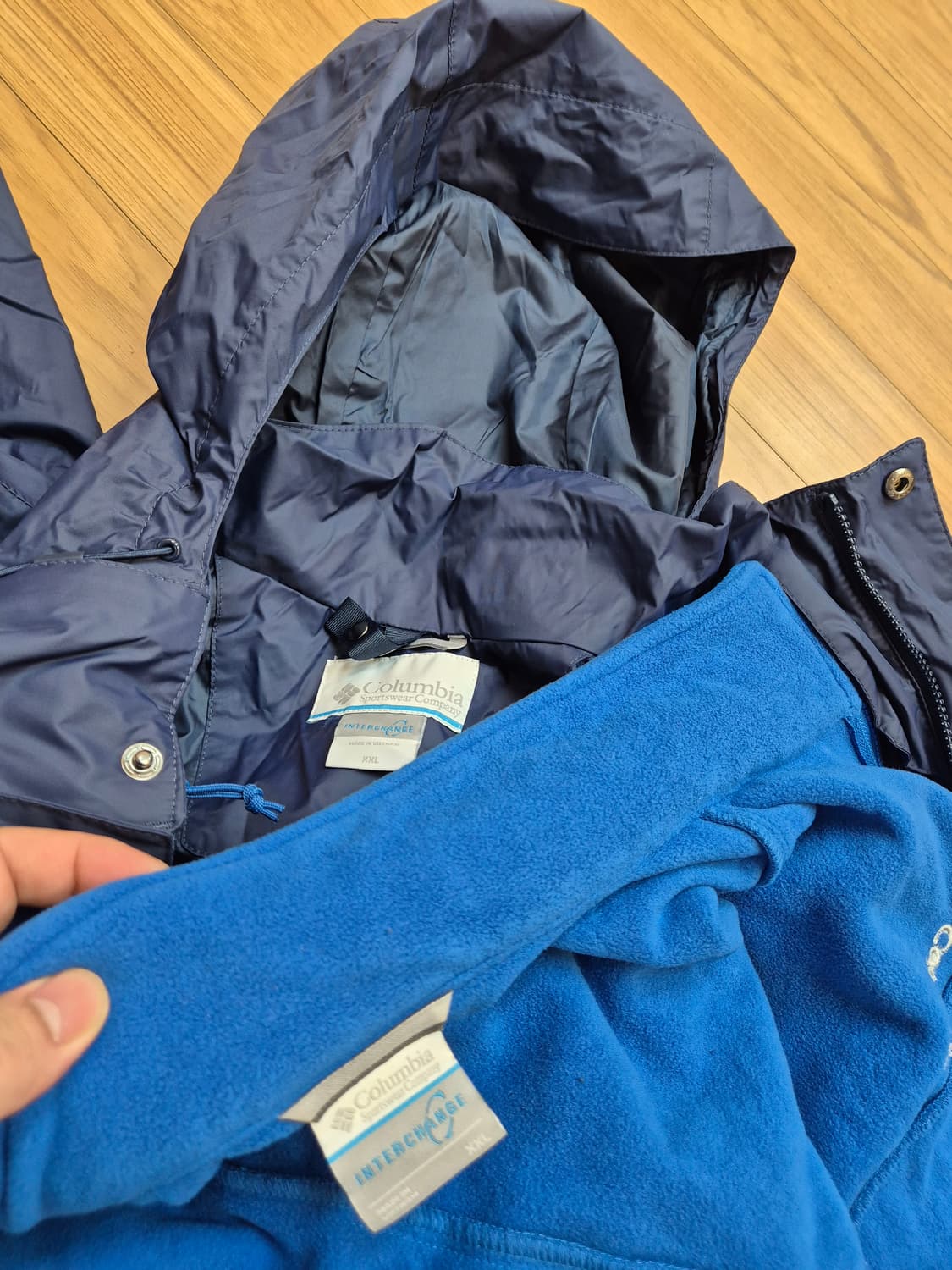 콜롬비아 인터체인지 자켓 XXL사이즈 판매합니다. 겉감은 네이비, 안감은 상품이미지6