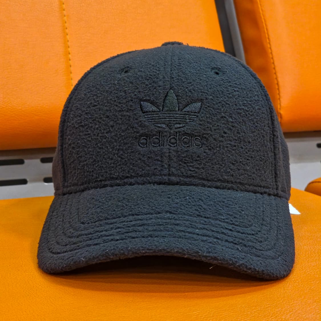 아디다스 블랙 볼캡 모자 상품이미지2