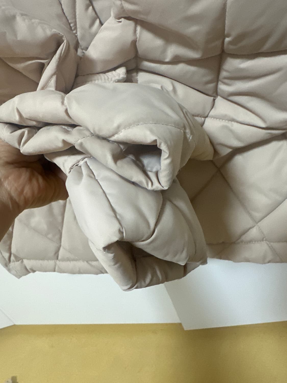 AUBE 퀼팅 자켓 베이지 경량패딩 퀼팅자켓 깔깔이 누빔자켓 퀼팅패딩 상품이미지3