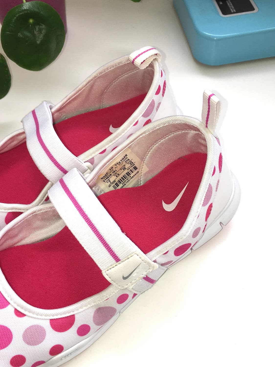 Nike Polka Dot Mary Jane Shoes 상품이미지3