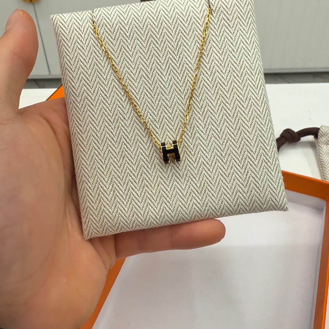 에르메스 팝아슈 미니 목걸이 블랙 골드 상품이미지4