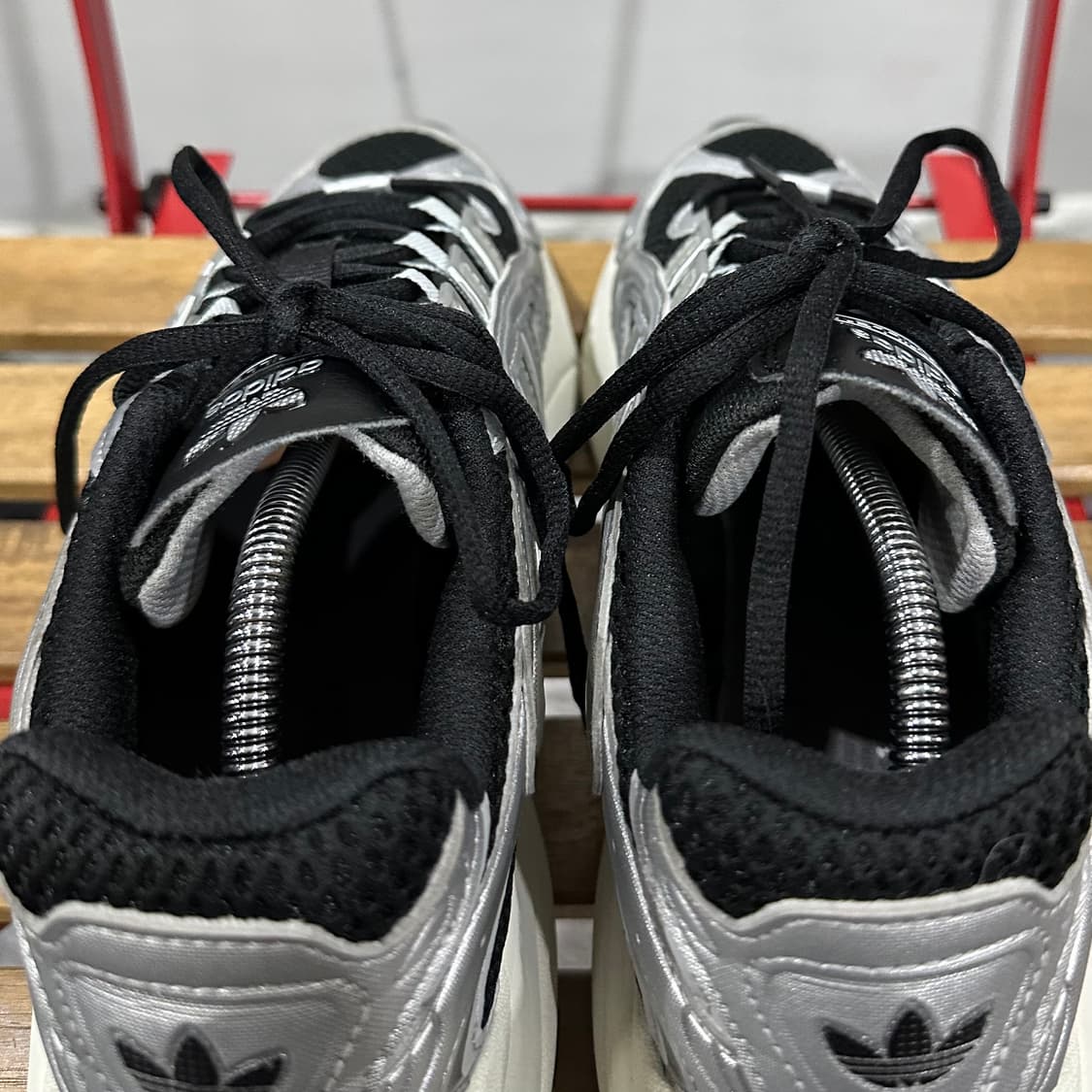 285) 아디다스 운동화 남성 남자 신발 오즈밀렌 코어 블랙 그레이 상품이미지5