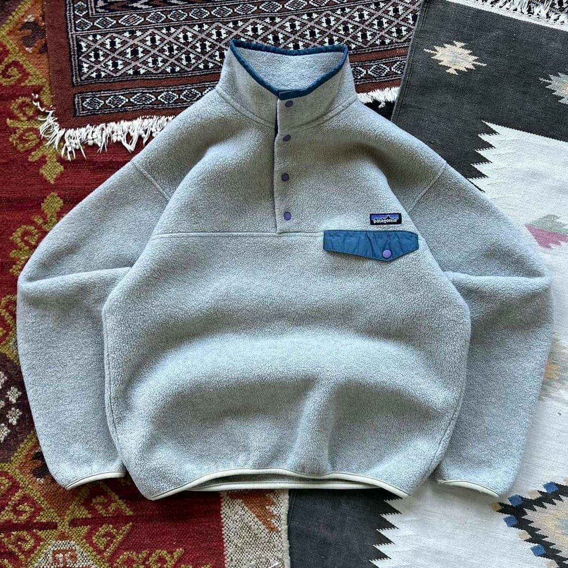 13FW 파타고니아 클래식 신칠라 스냅-티 플리스 풀오버 라이트그레이 상품이미지1