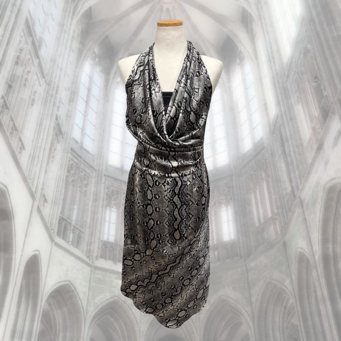 실버 파이톤 뱀피 홀터넥 새틴 드레스 오네갸루 파티룩 상품이미지1