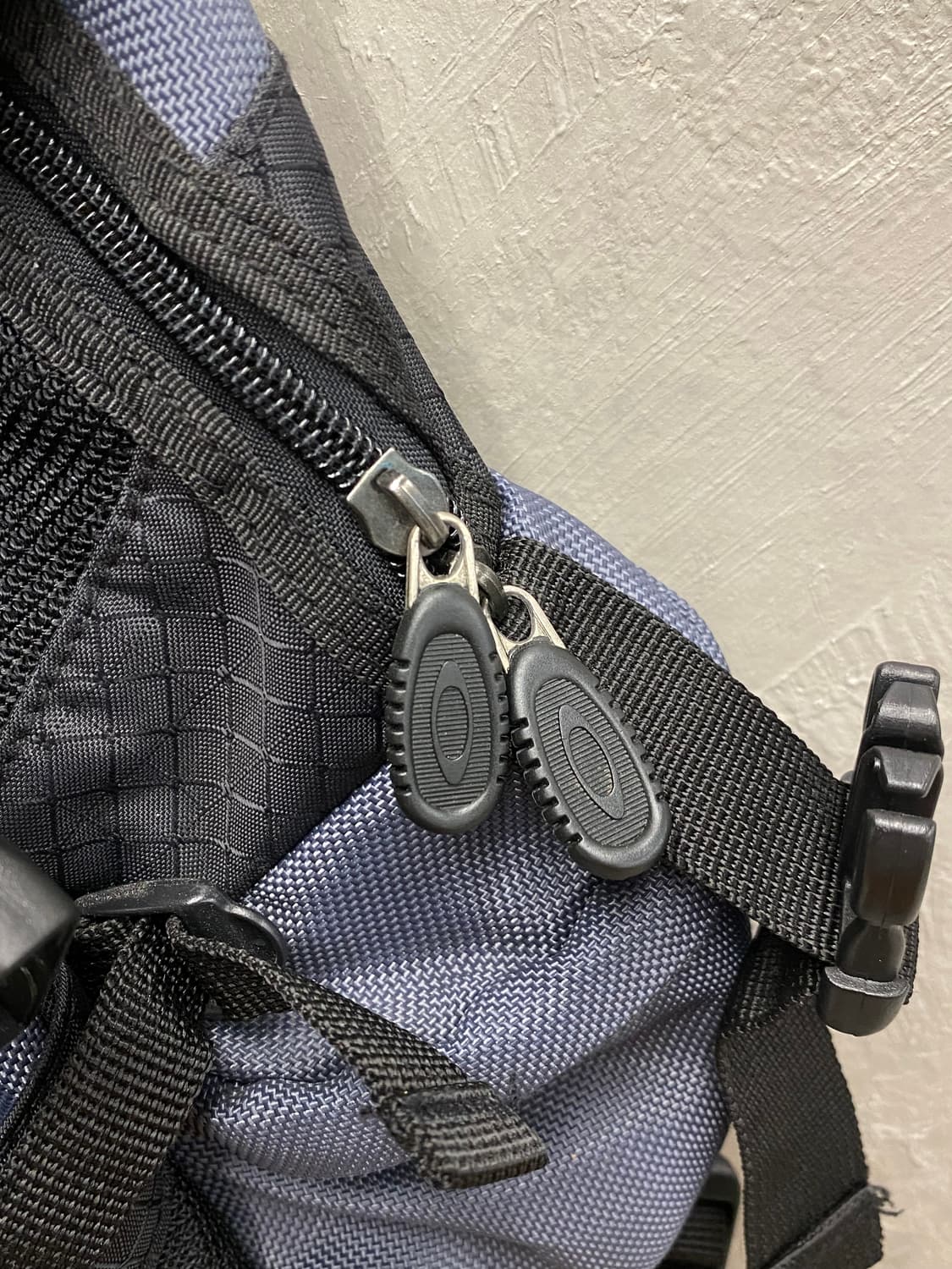 [31*35] Oakley 오클리 나일론 미니 백팩 상품이미지4
