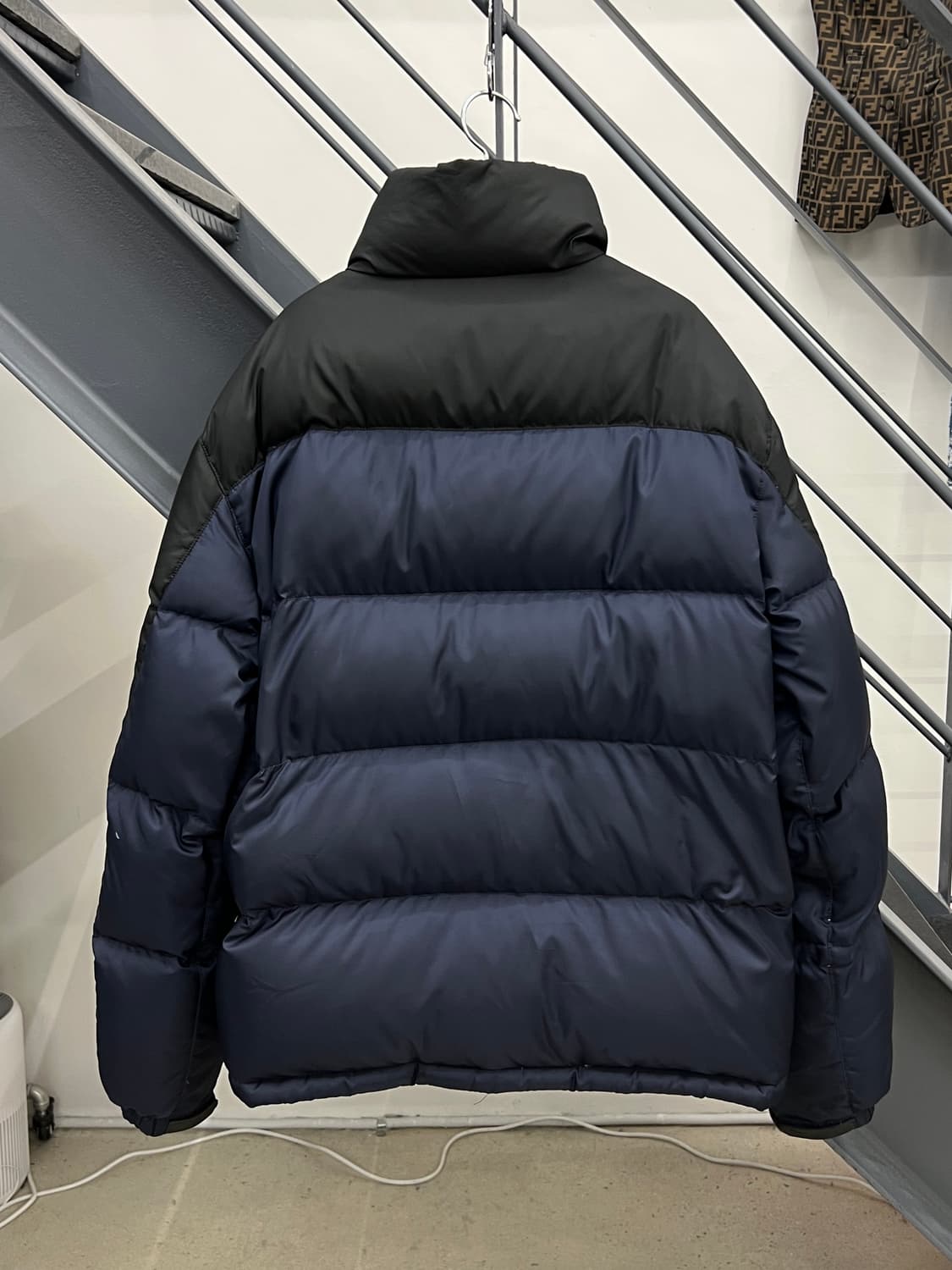 폴로랄프로렌 배색 덕다운 패딩 상품이미지3