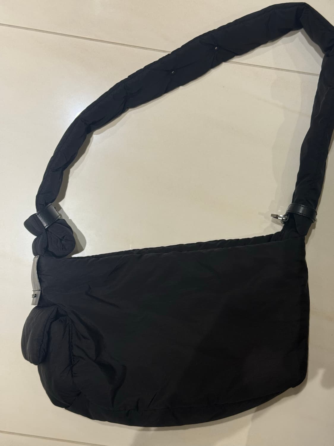 솔리드옴므 패디드 메신저백  상품이미지2