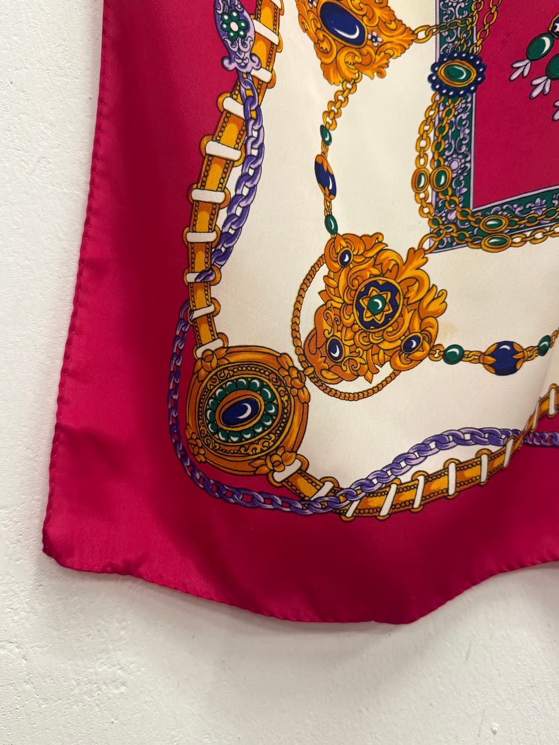 PARIS Hermès Silk Scarf 상품이미지6