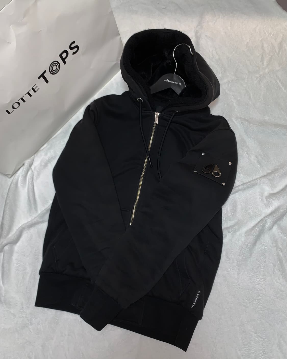 무스너클 블랙 버니스웨터 집업 상품이미지1