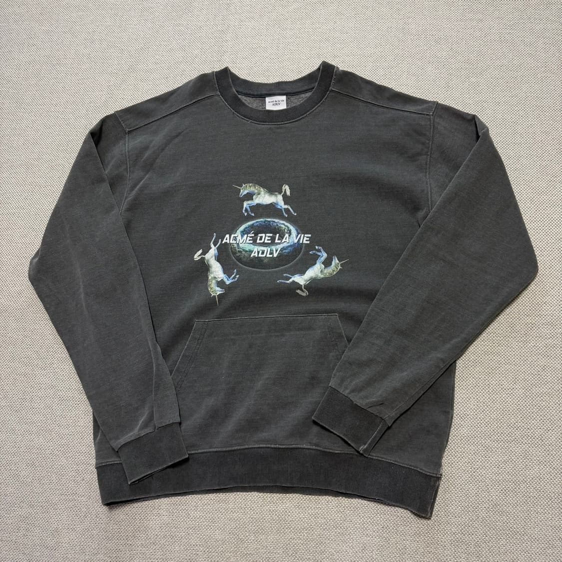 아크메드라비 피그먼트 유니콘 맨투맨 상품이미지1